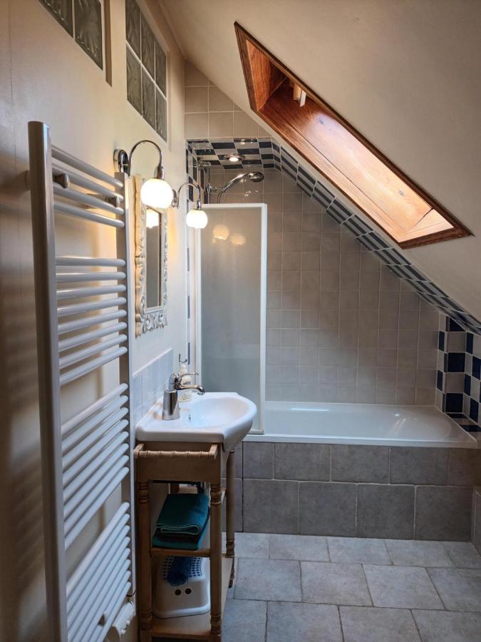 Le Logis Du Pressoir Self Catering Gites In Beautiful 18Th Century Estate In The Heart Of The Loire Valley With Heated Pool And Extensive Grounds. Les Bois-d'Anjou Bagian luar foto